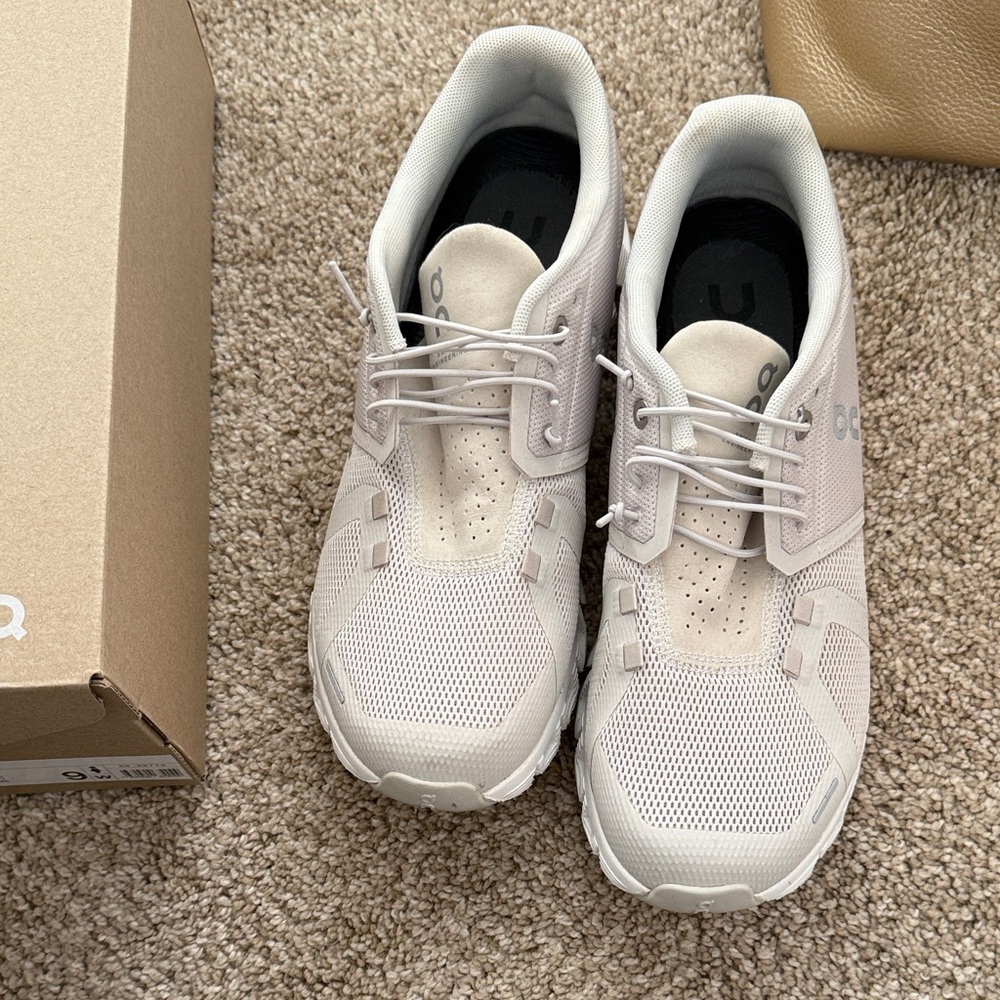 On cloud 5  Sneakers